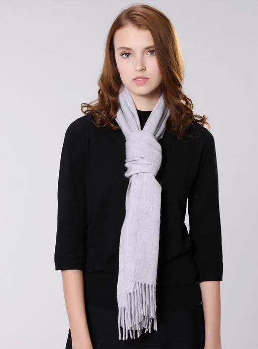 2017 New Lightweight Fashionable Scarf for Women