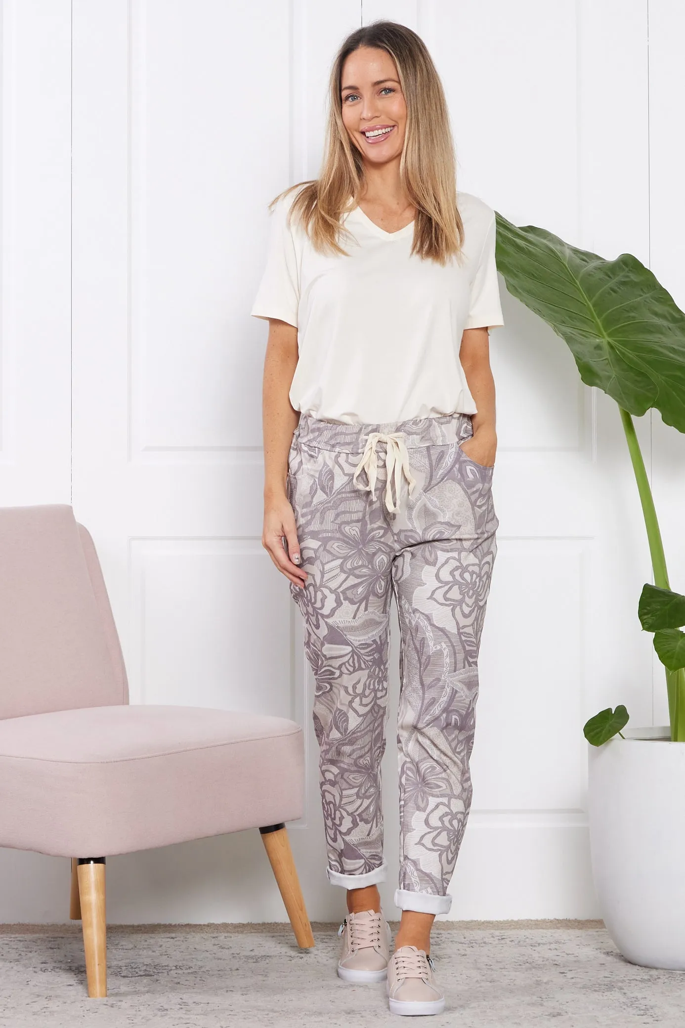 Beth Pants - Taupe Floral