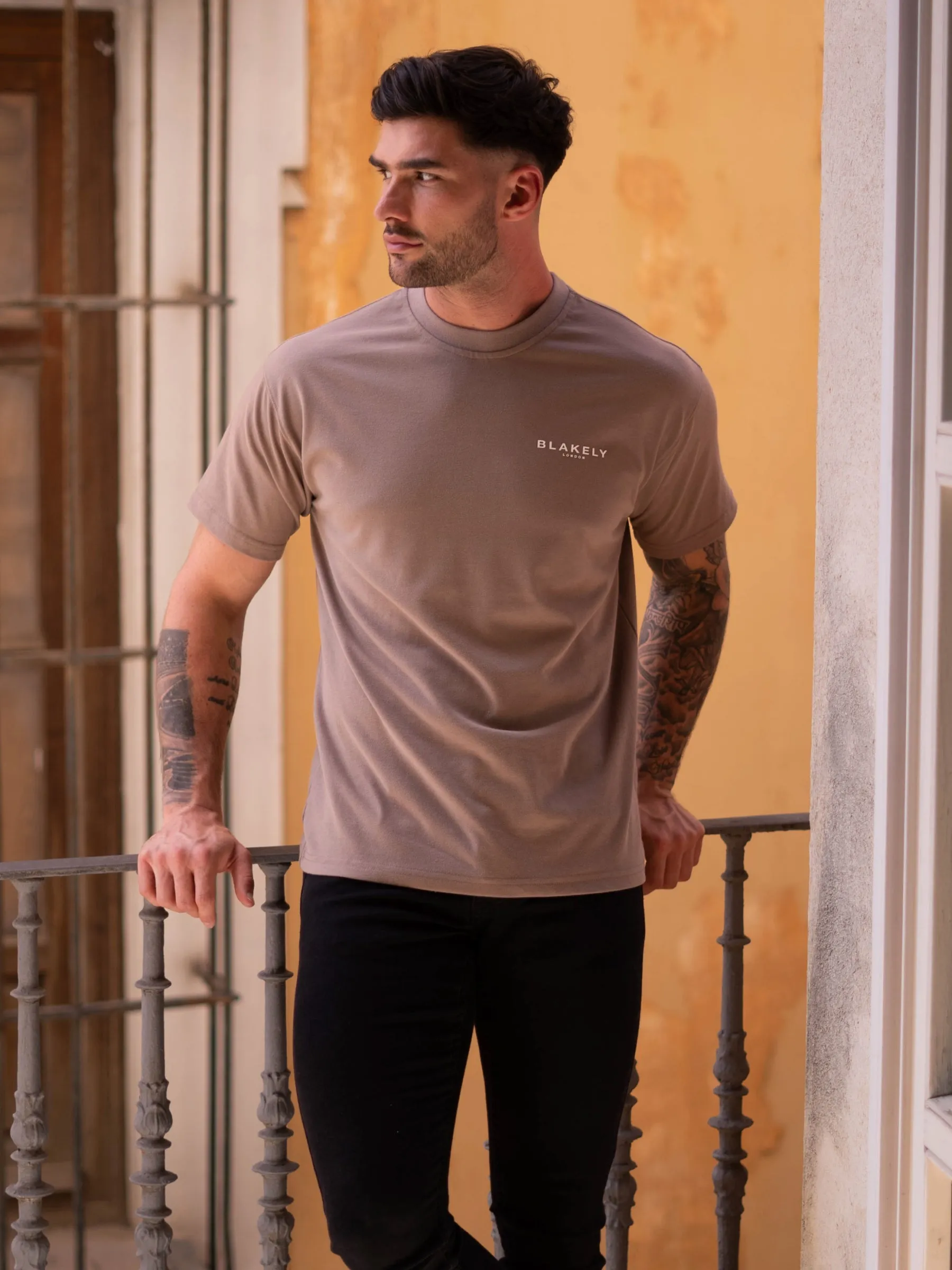 Blakely London Relaxed Fit T-Shirt - Brown