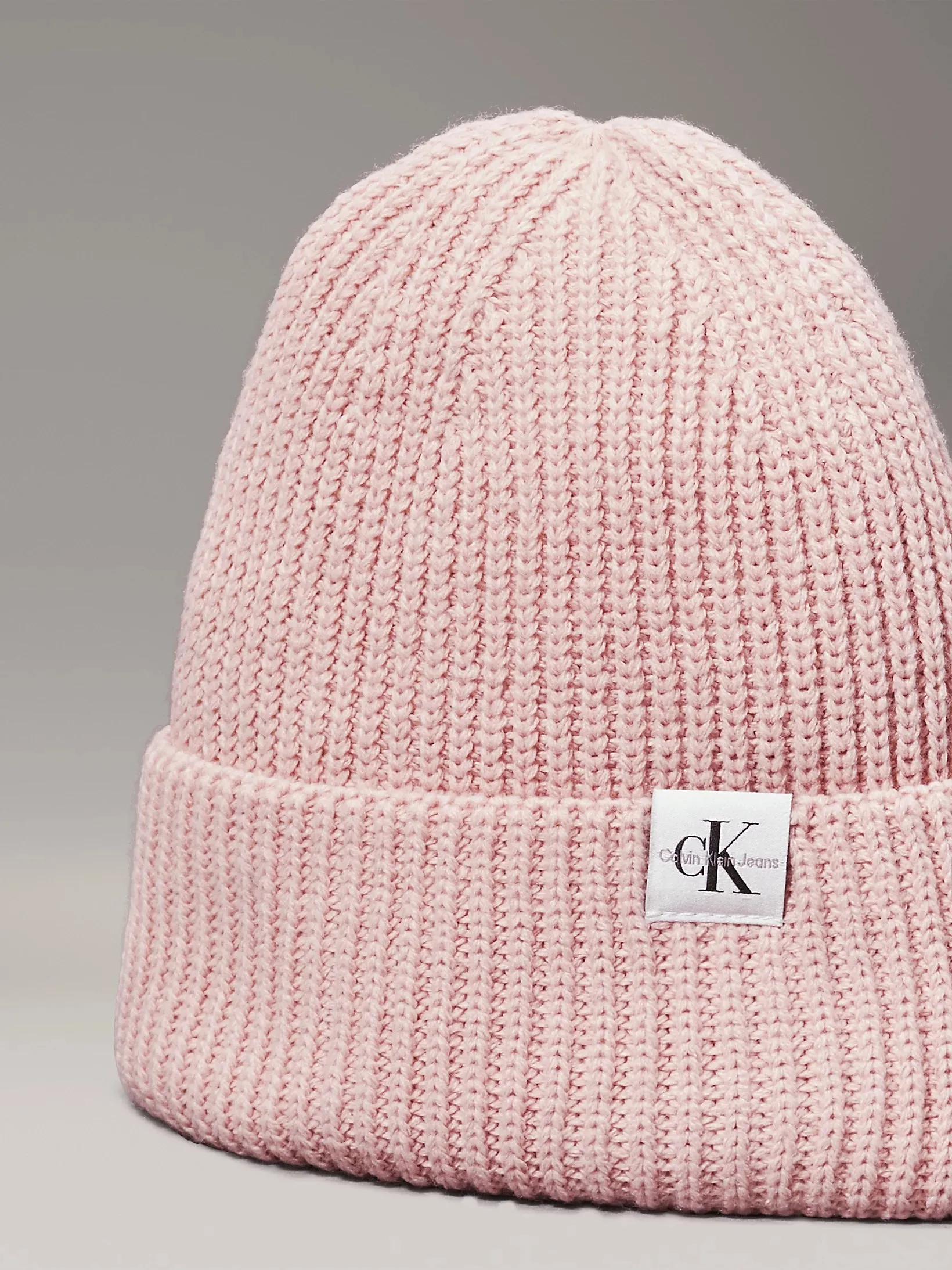 Calvin Klein - Monogram rib beanie, peach