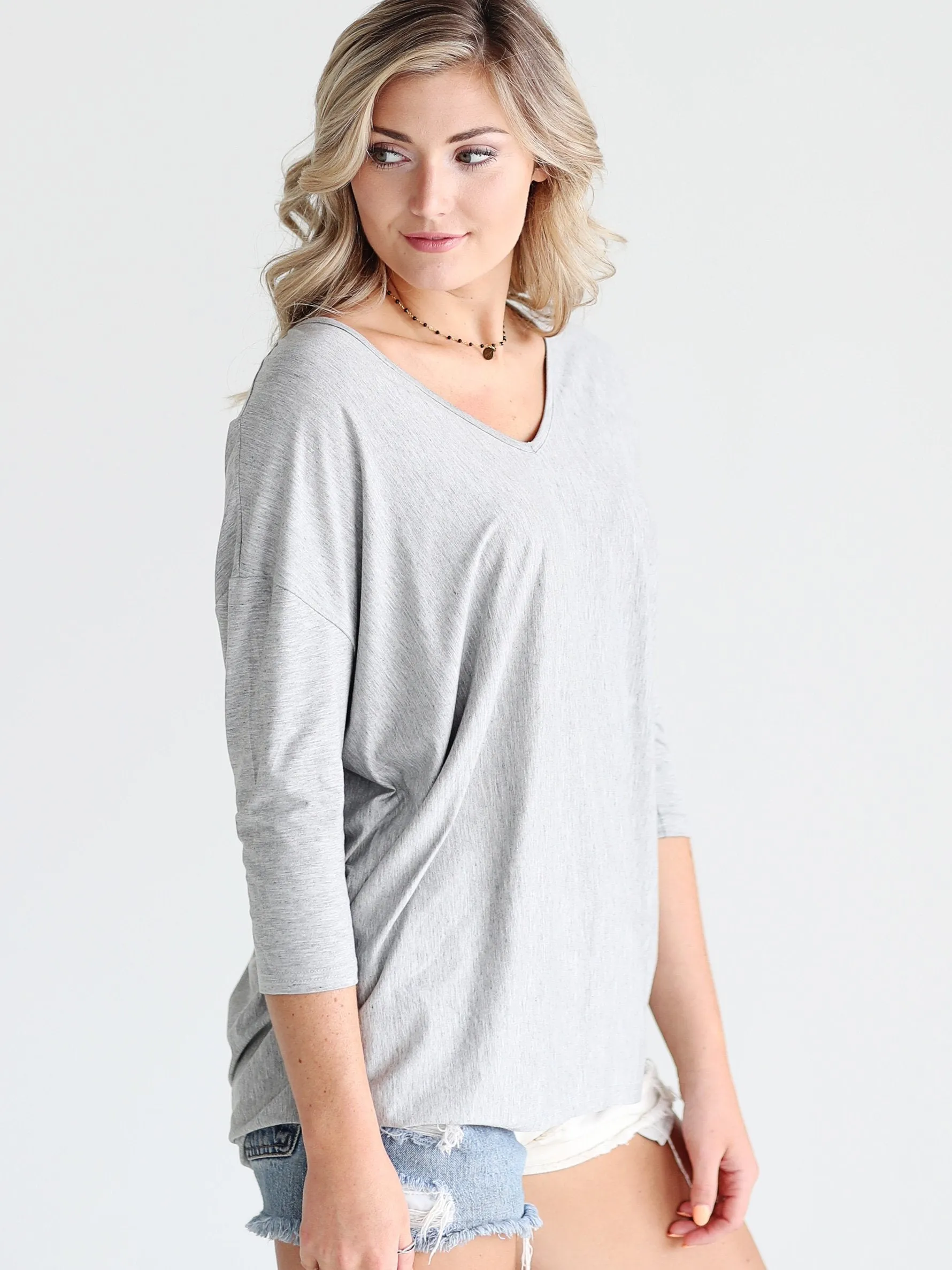 Heather Gray DLMN V-Neck 3/4 Sleeve Tunic