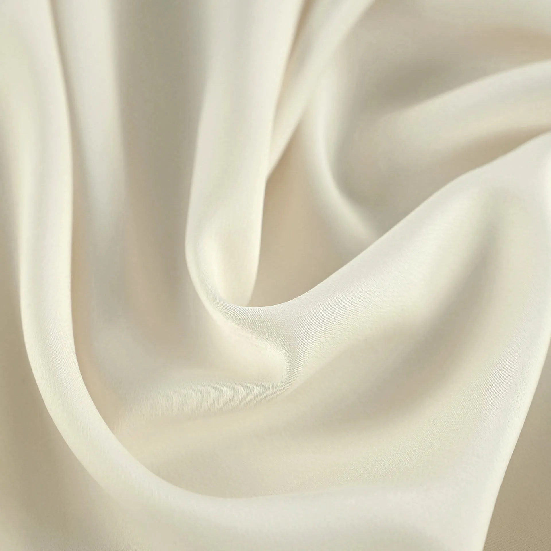 Ivory Satin 4468