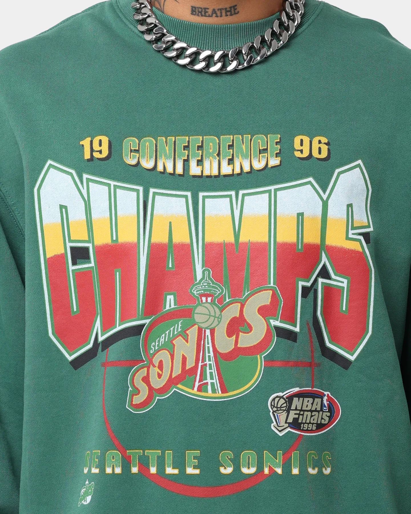 Mitchell & Ness Seattle Sonics Road to Victory Crewneck Faded Green