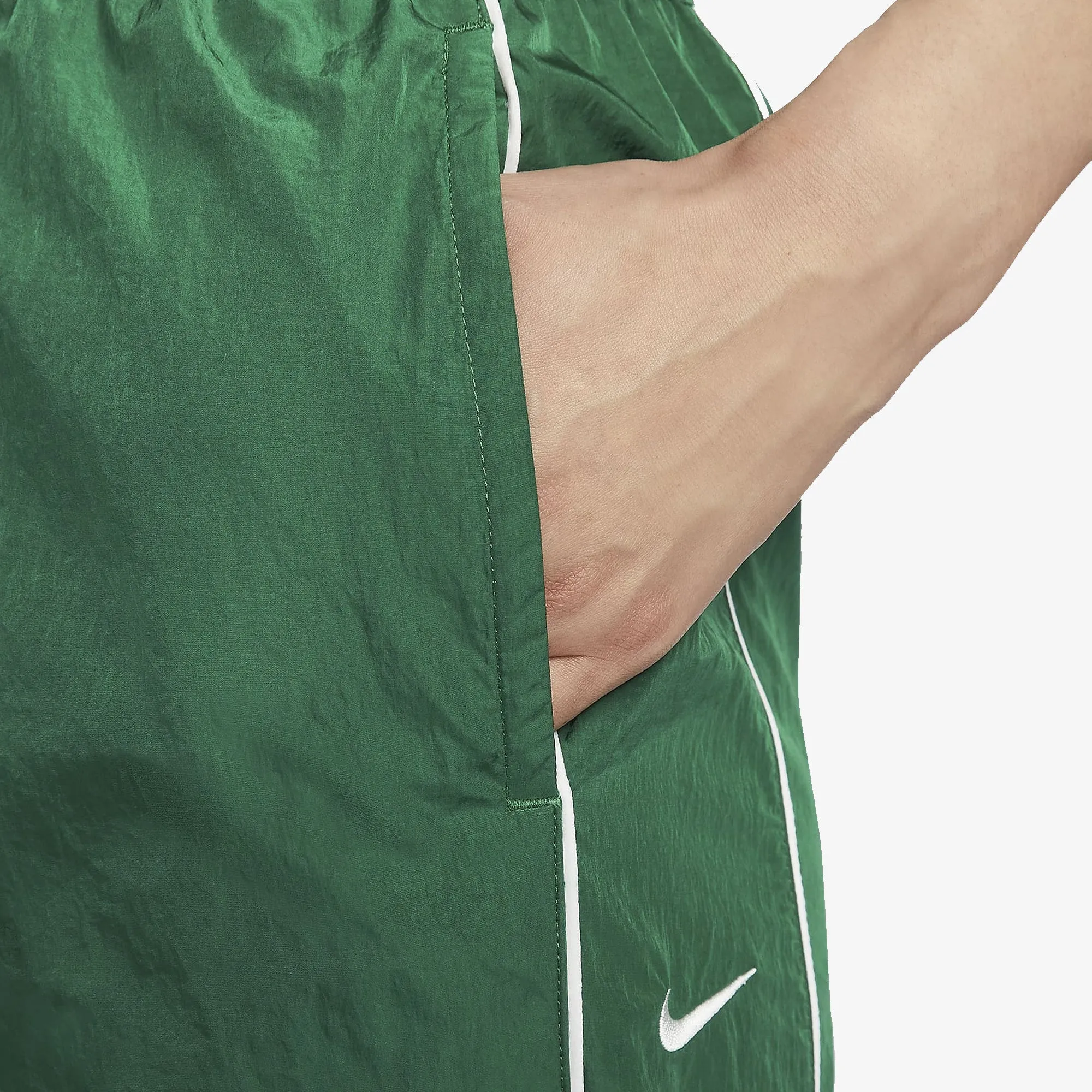 NIKE | WMN'S WINDRUNNER WOVEN OPEN-HEM PANTS { GORGE GREEN/SAIL