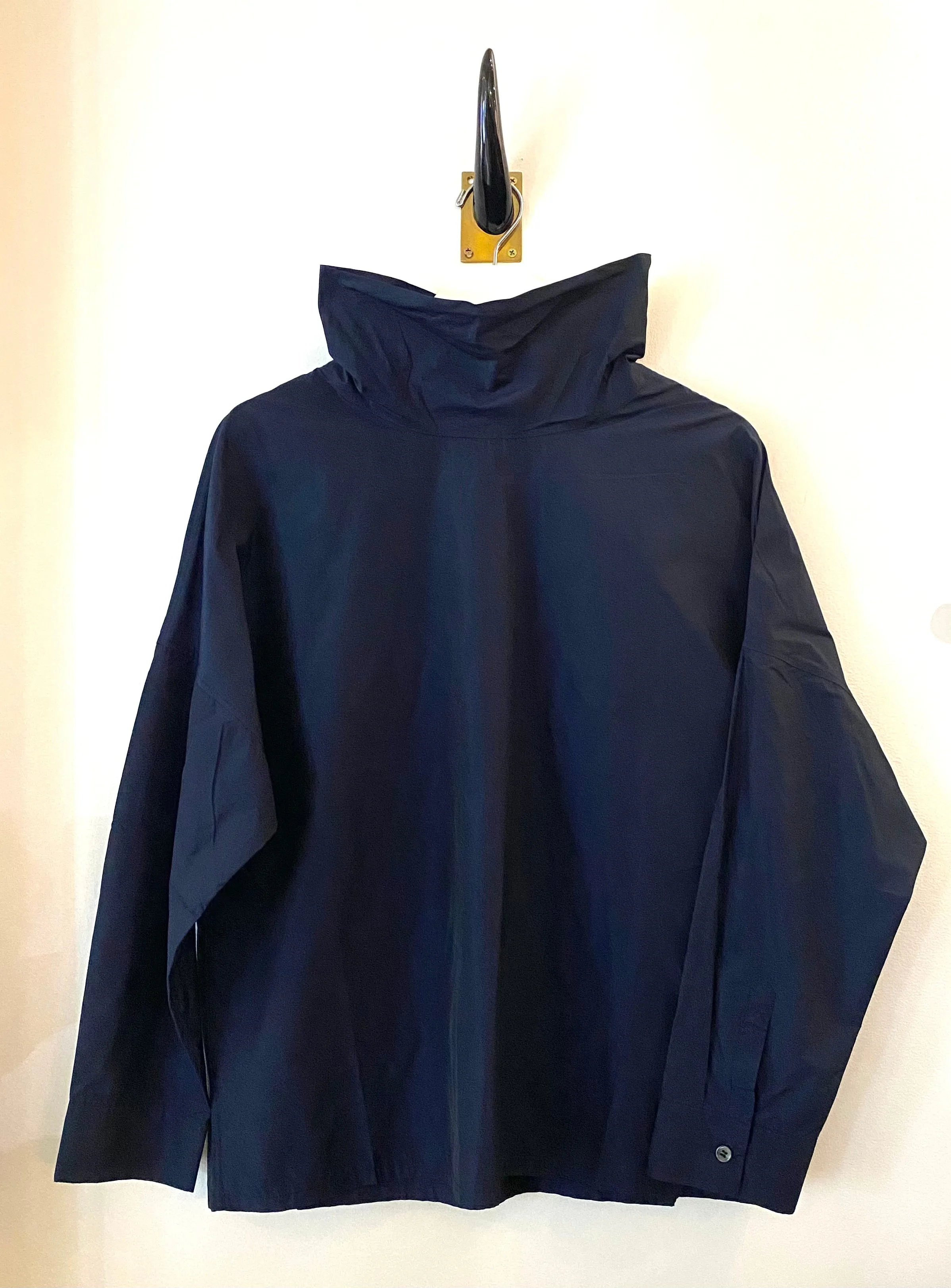 Peter O. Mahler Mock Pullover Blouse Navy