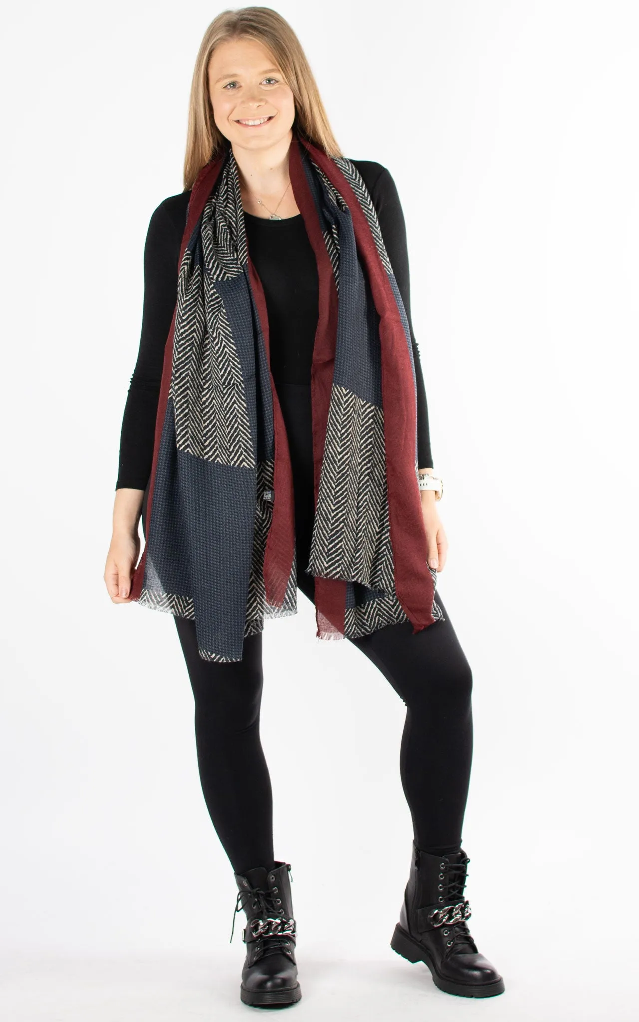 Scarf | Chevron and Dogtooth | Navy & Wine