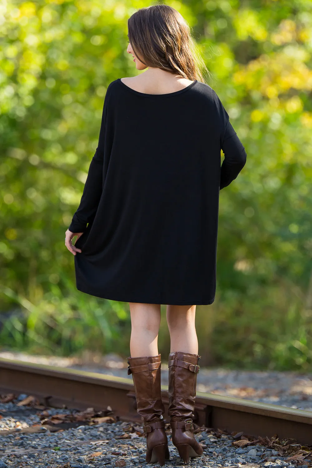 The Perfect Piko V-Neck Tunic Top-Black