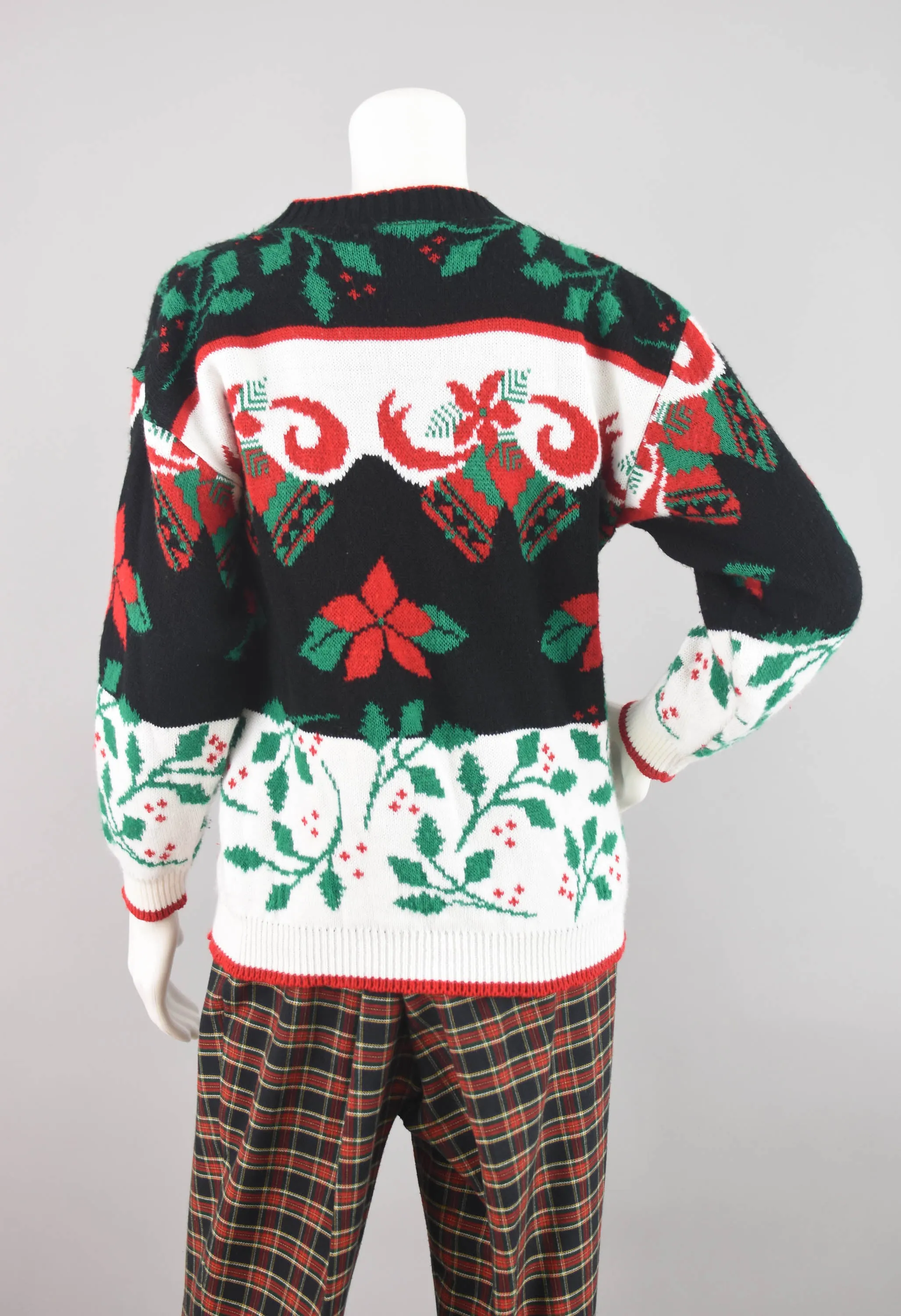 Vintage Christmas Poinsettia Sweater, Women's Petite Medium